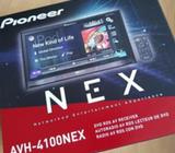 Pioneer In-Dash CD DVD Head Unit Receiver Radio Bluetooth Carplay Android Auto