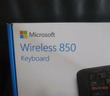 Microsoft 850 Wireless Keyboard