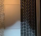 Macbook pro 15inch touchbar