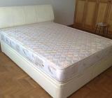 Queen Size Bed in Very Good Condition for Sale