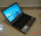 Like new LENOVO Y300, Core Duo 1.86Ghz / DVDRW / 1G ram / WebCam